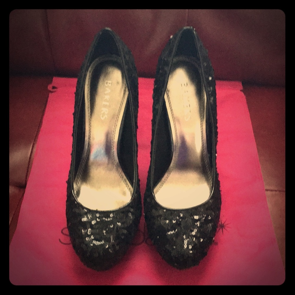 Gorgeous Black sequined heels.